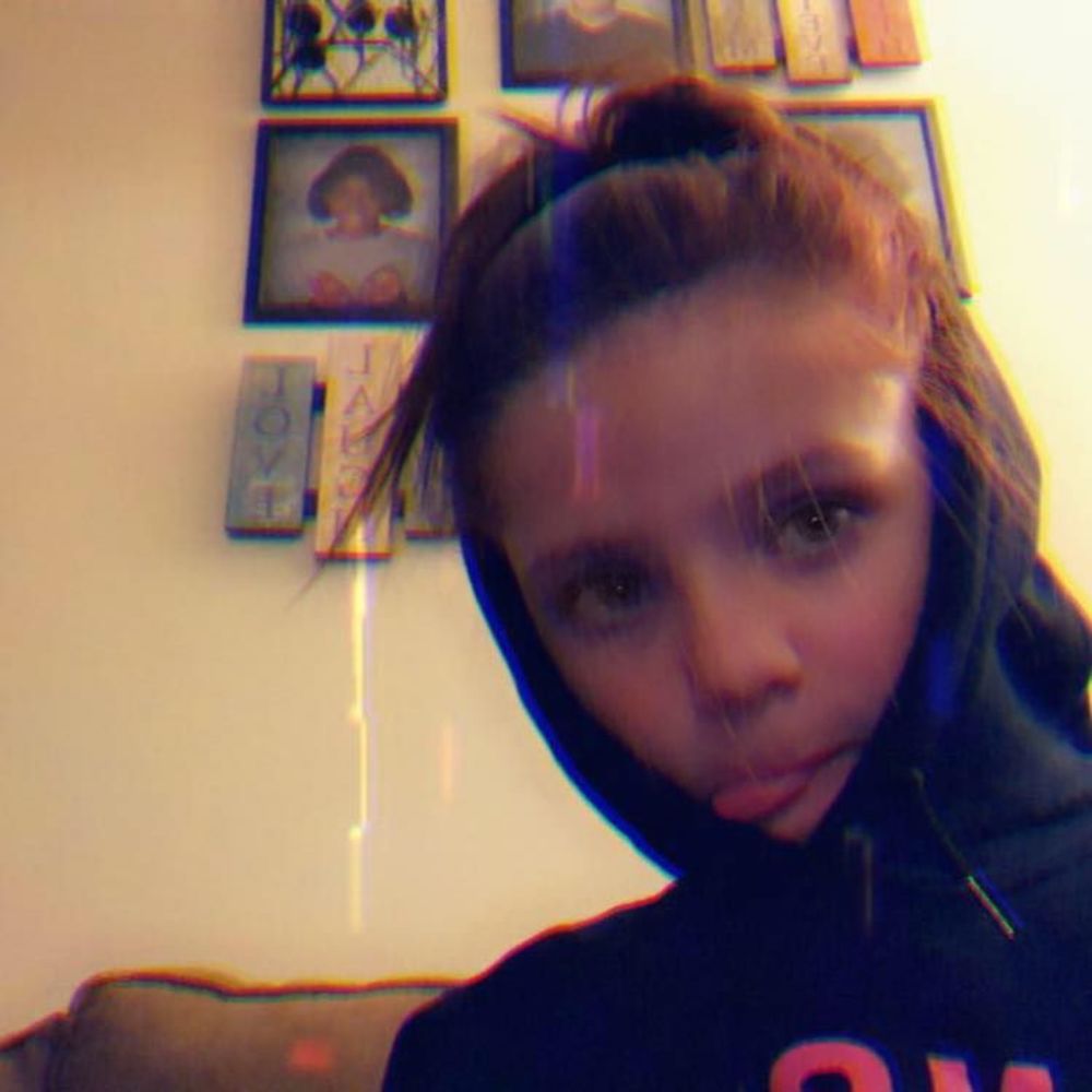 Meet your Posher, Makayla